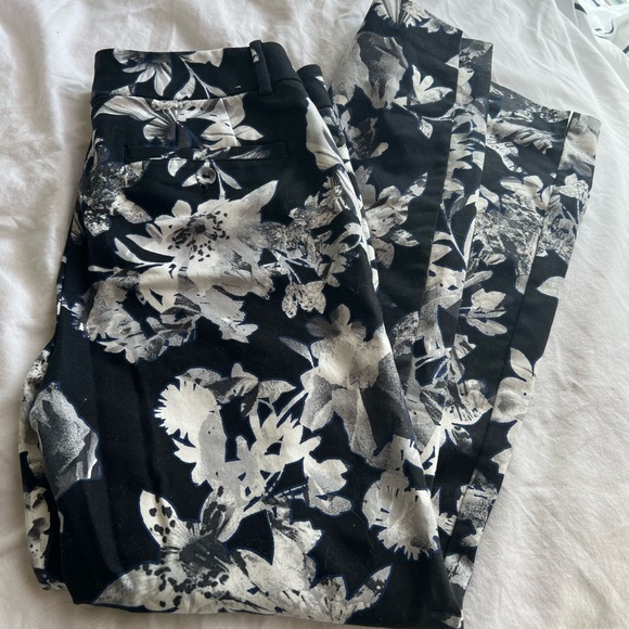 Lord & Taylor ankle length floral pants - Picture 2 of 6